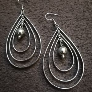 Tear drop earings
